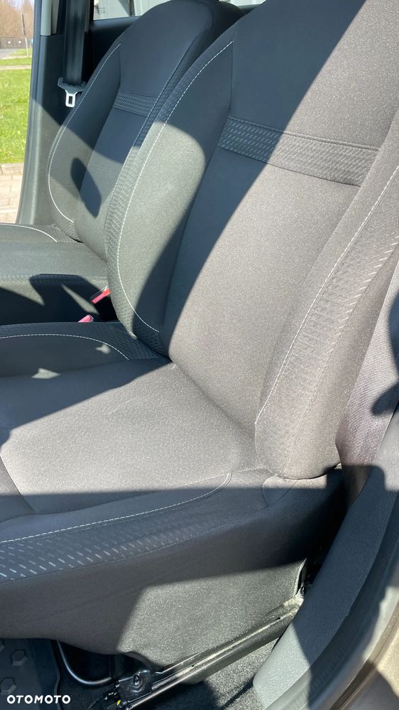 Dacia Logan 1.2 16V Laureate - 6