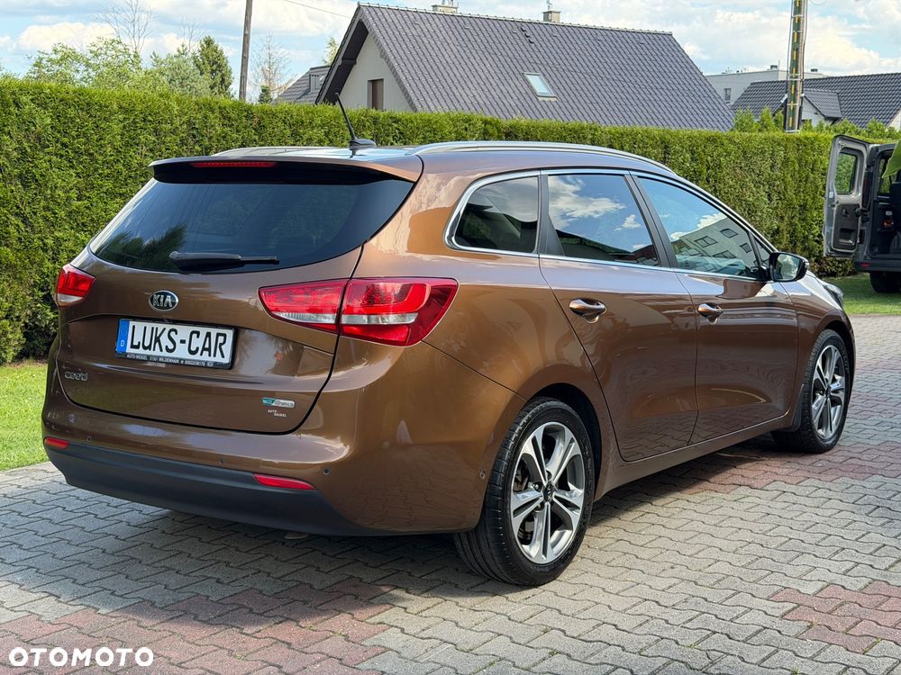 Kia Ceed 1.6 CRDi 136 ISG Platinum Edition - 8