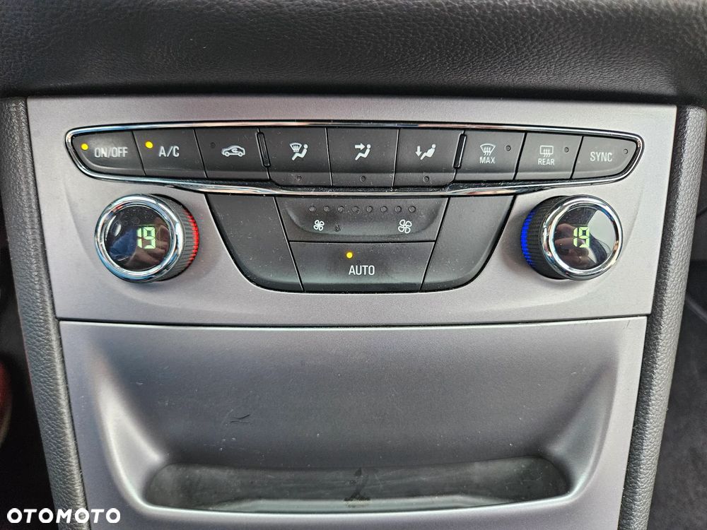 Opel Astra 1.4 T Enjoy - 29