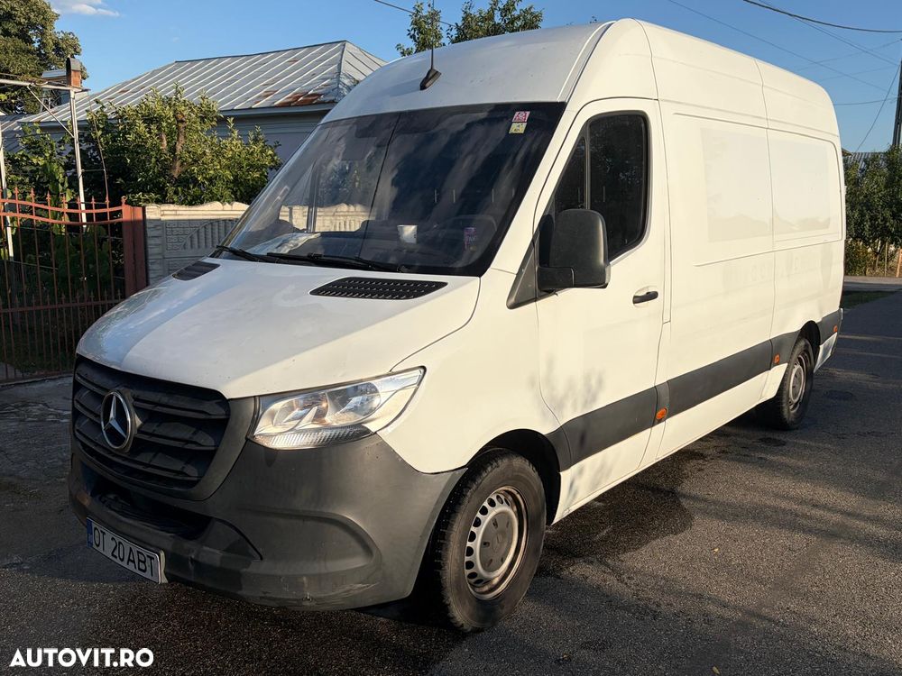 Mercedes-Benz Sprinter - 1