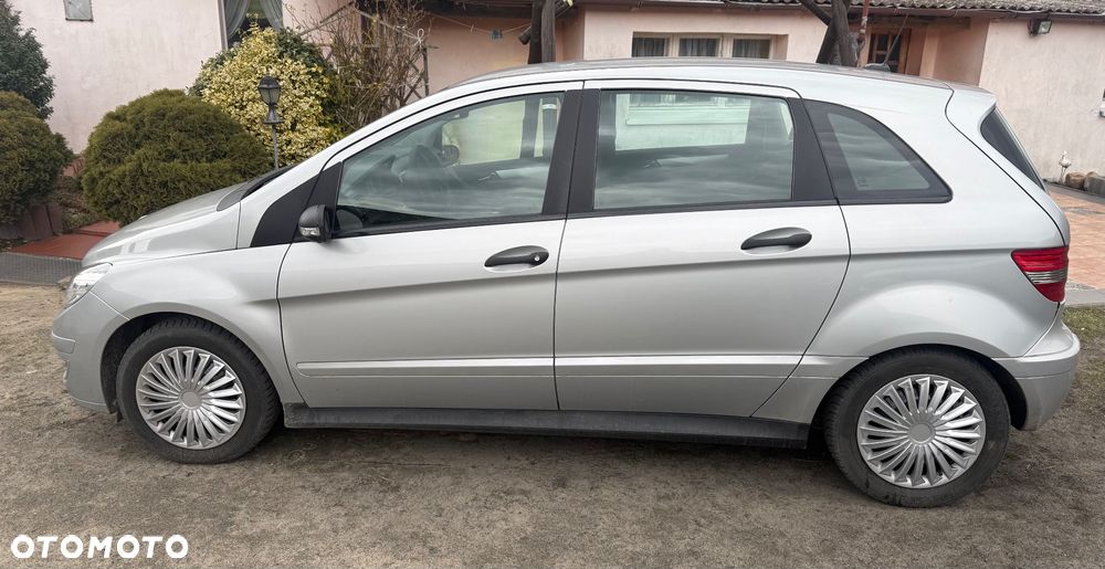 Mercedes-Benz Klasa B 180 CDI DPF - 2