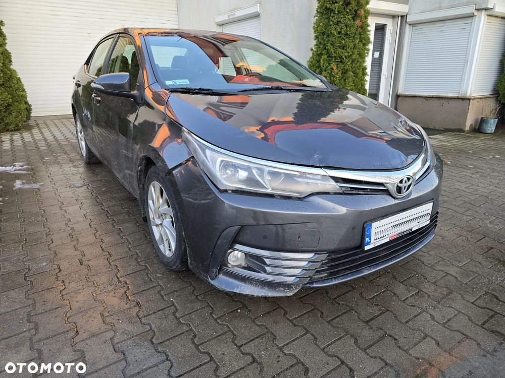 Toyota Corolla 1.6 Comfort - 1