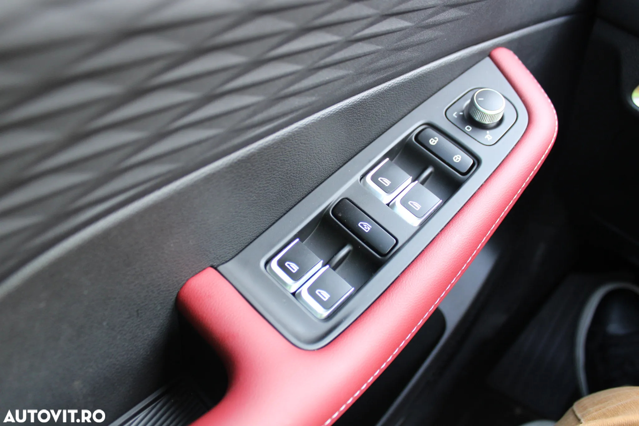 Geely Coolray - 21