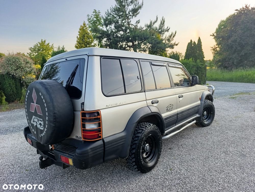 Mitsubishi Pajero 2.5 TD GL - 31