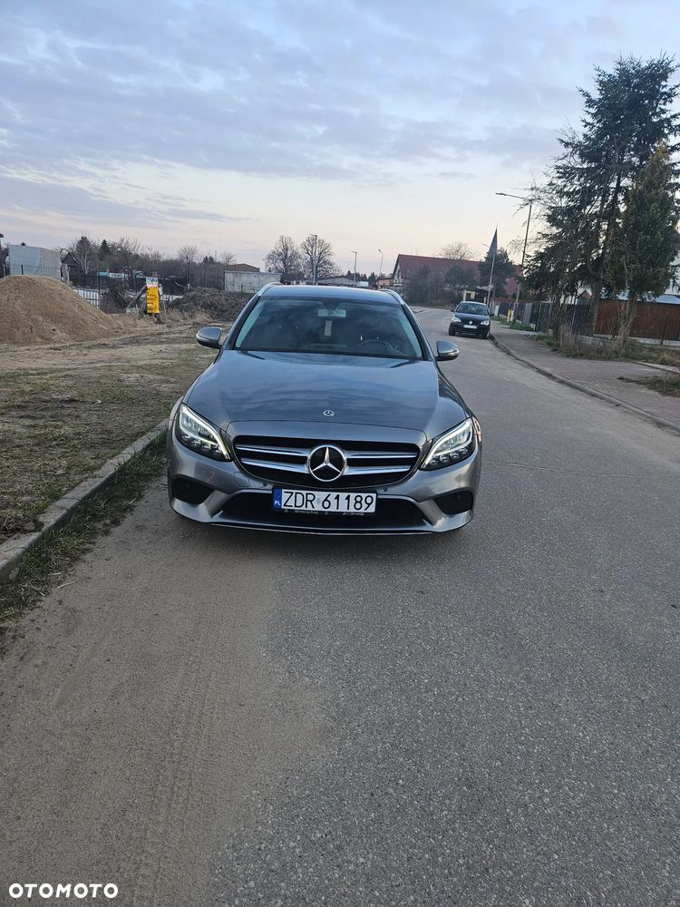 Mercedes-Benz Klasa C 180 d - 4