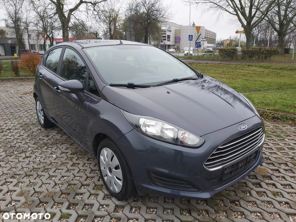Ford Fiesta 1.5 TDCi Ambiente - 8