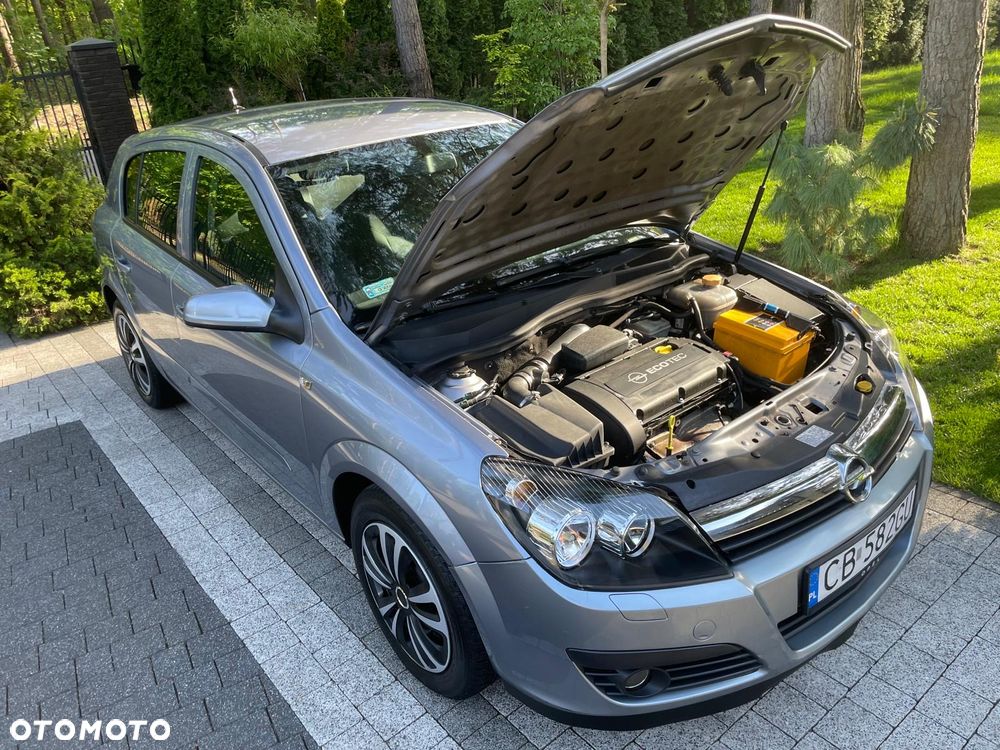 Opel Astra 1.6 Sport Easytronic - 10