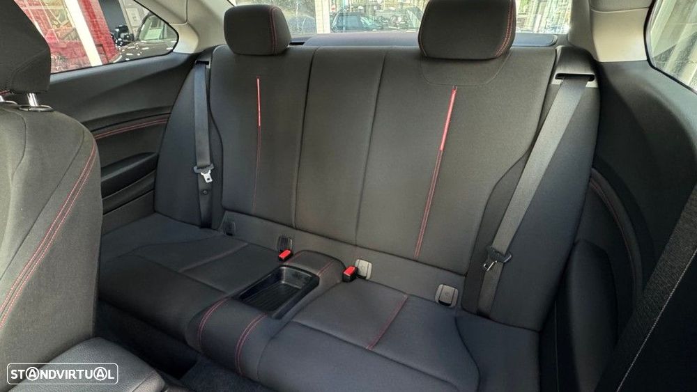 BMW 220 d Coupe Pack M - 13