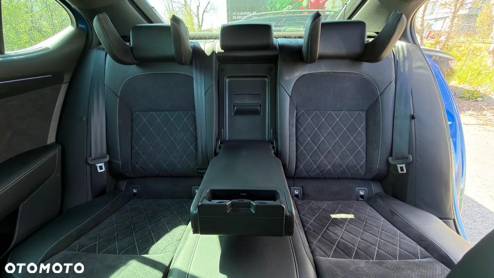 Skoda Superb 2.0 TDI SCR 4x4 Sportline DSG - 27