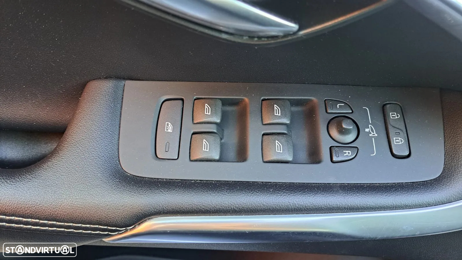 VOLVO V40 D2 2.0 DIESEL PARA PEÇAS - 13