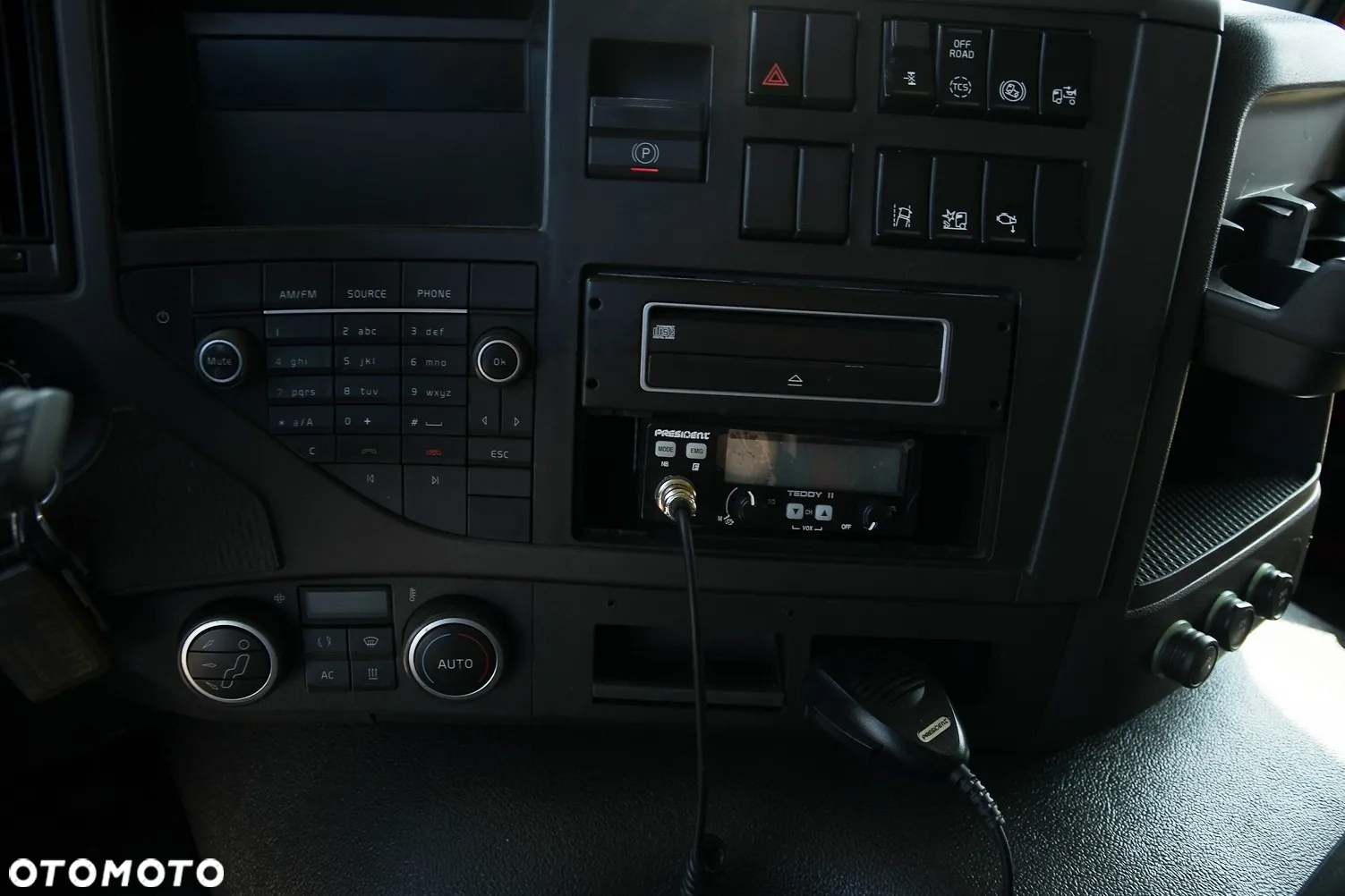 Volvo FMX 450 - 27