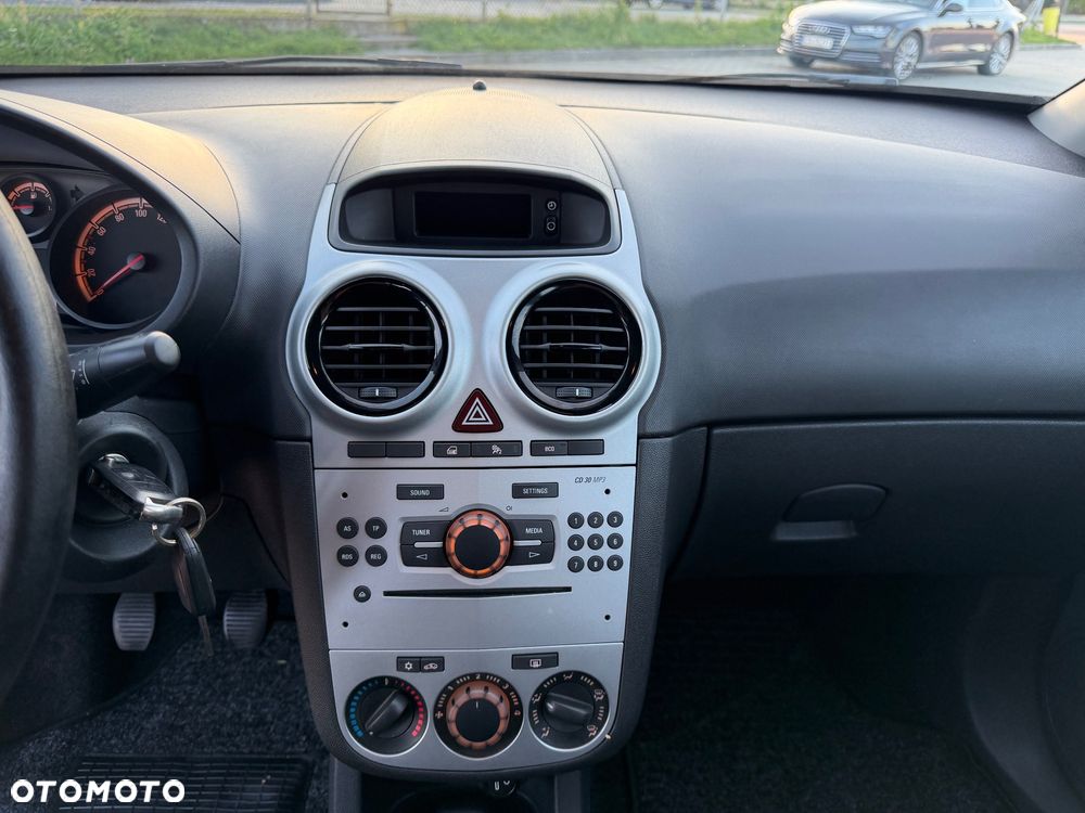 Opel Corsa 1.2 16V Enjoy - 11