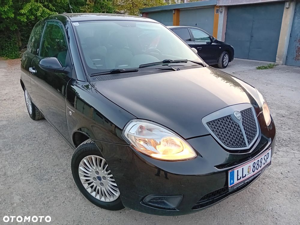 Lancia Ypsilon Y 1.2 8v Arctic - 2