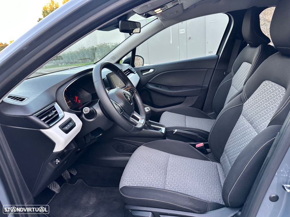 Renault Clio 1.0 TCe Limited Bi-Fuel - 25
