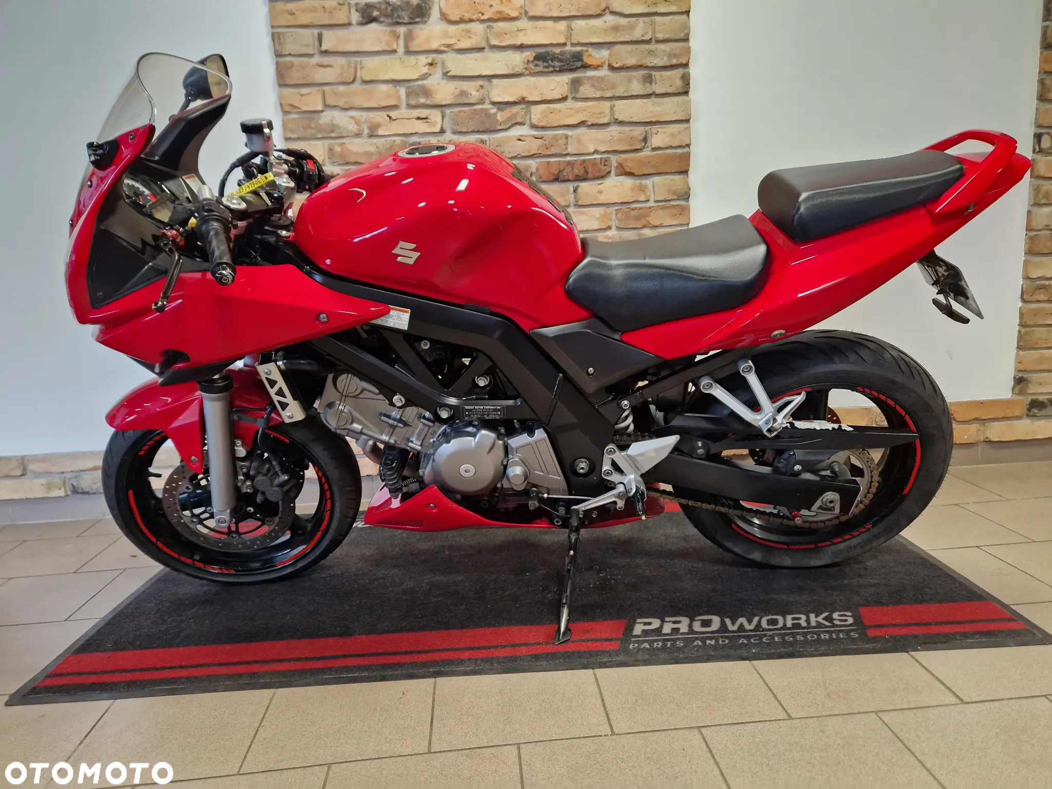 Suzuki SV - 7