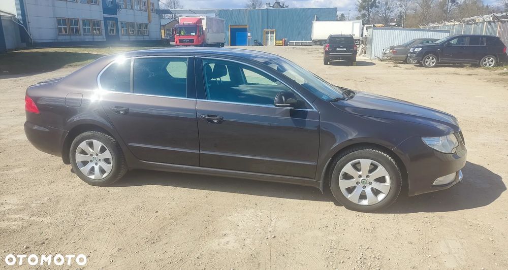 Skoda Superb 2.0 TDI Comfort - 1