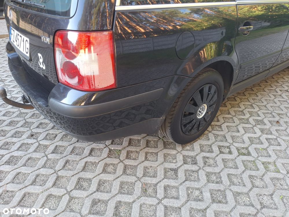 Volkswagen Passat 1.9 TDI Comfortline - 10