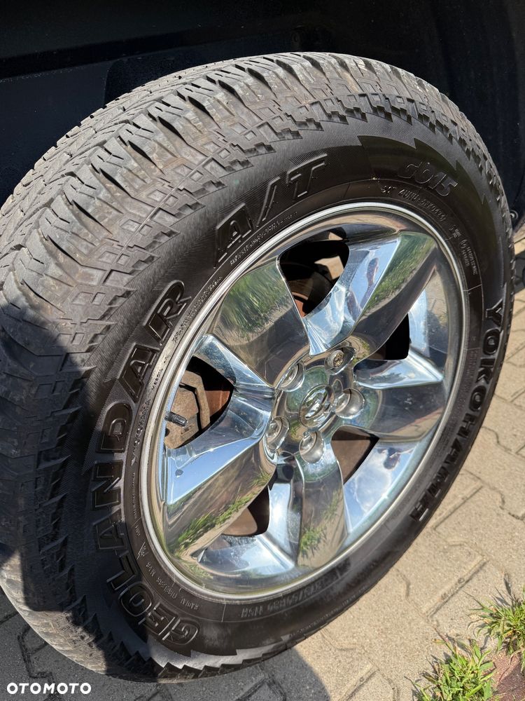 Dodge RAM - 12