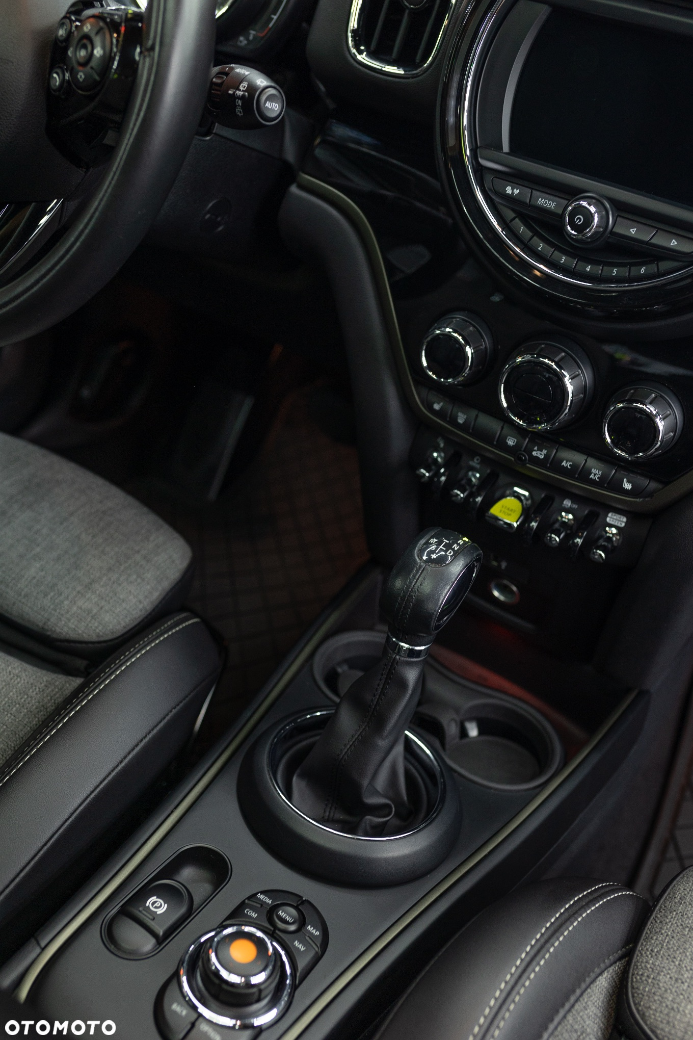 MINI Countryman Cooper SE ALL4 Shadow Edition - 13