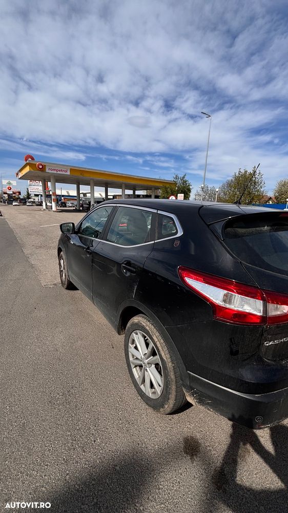 Nissan Qashqai 1.5 DCI Start/Stop N-Connecta - 2