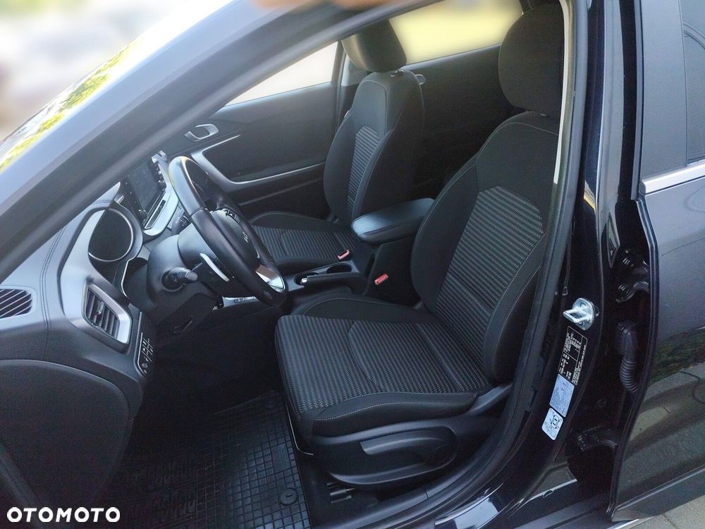 Kia XCeed 1.5 T-GDI M DCT - 11