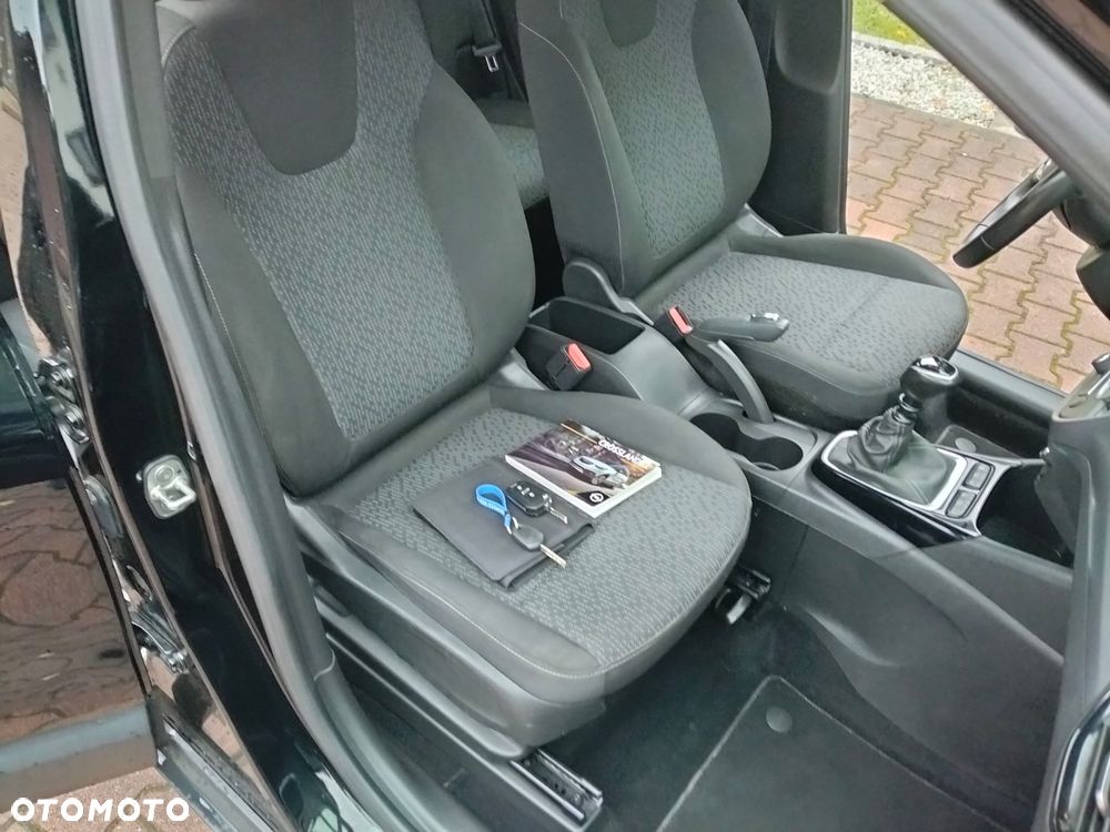 Opel Crossland X - 16