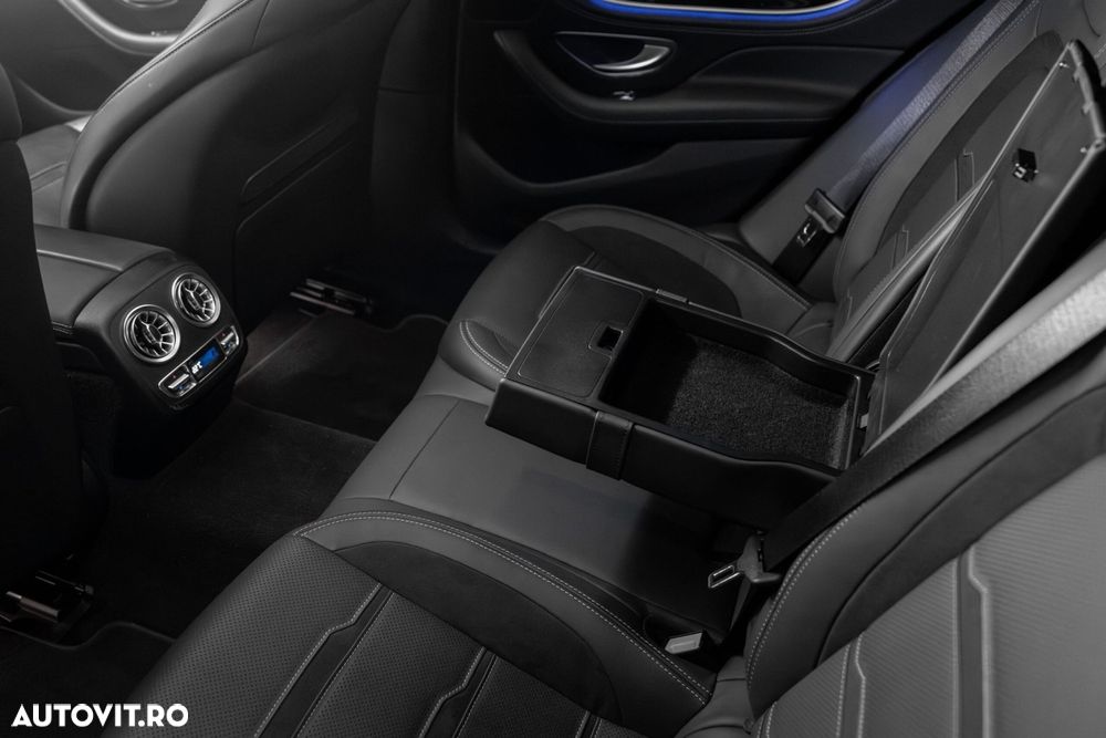 Mercedes-Benz AMG GT 4-door Coupe - 38