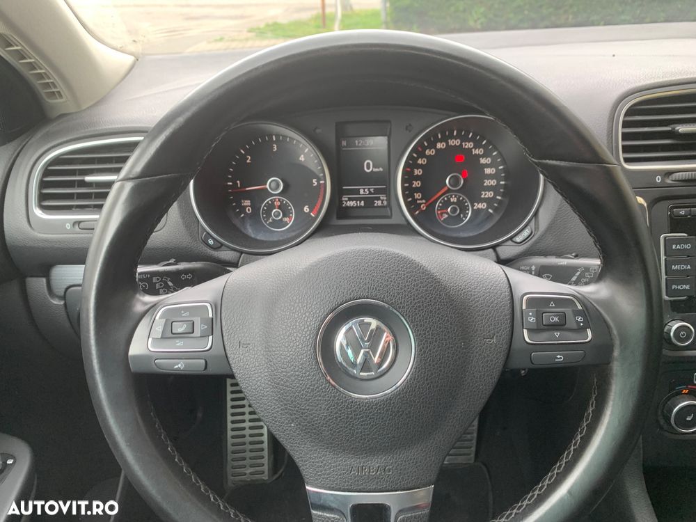 Volkswagen Golf 2.0 TDI DPF Style - 8