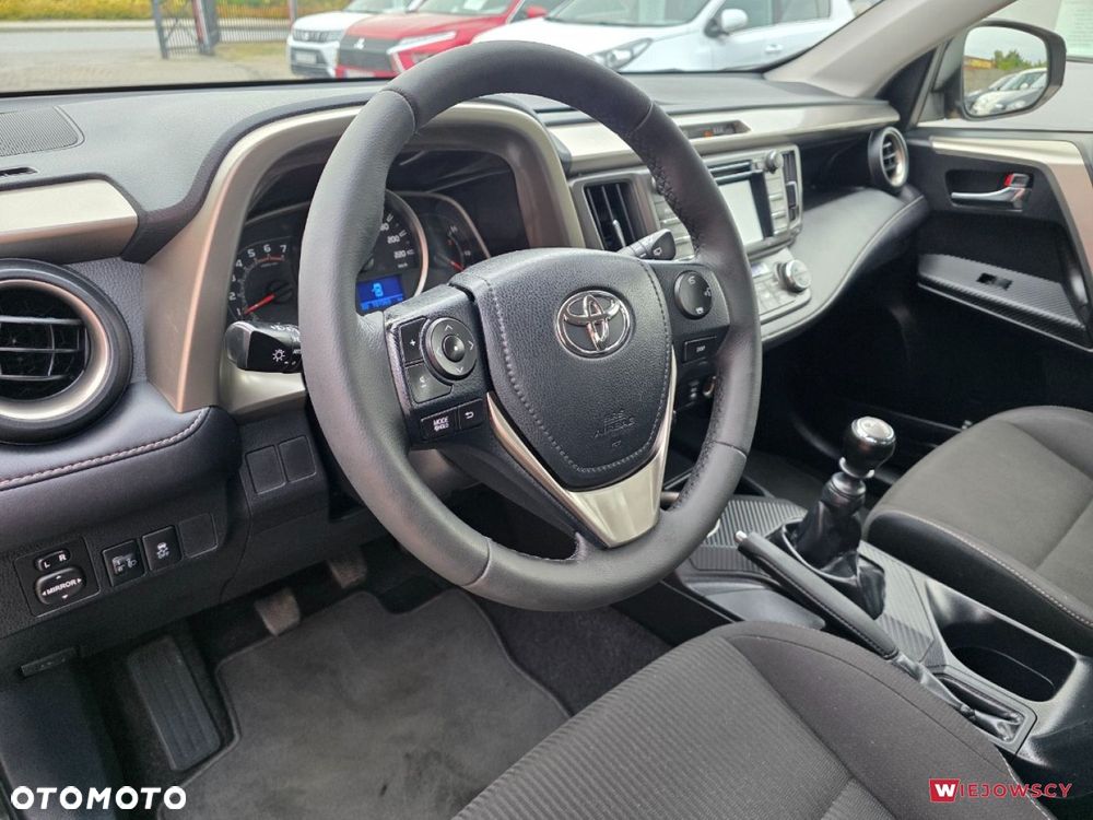 Toyota RAV4 - 13