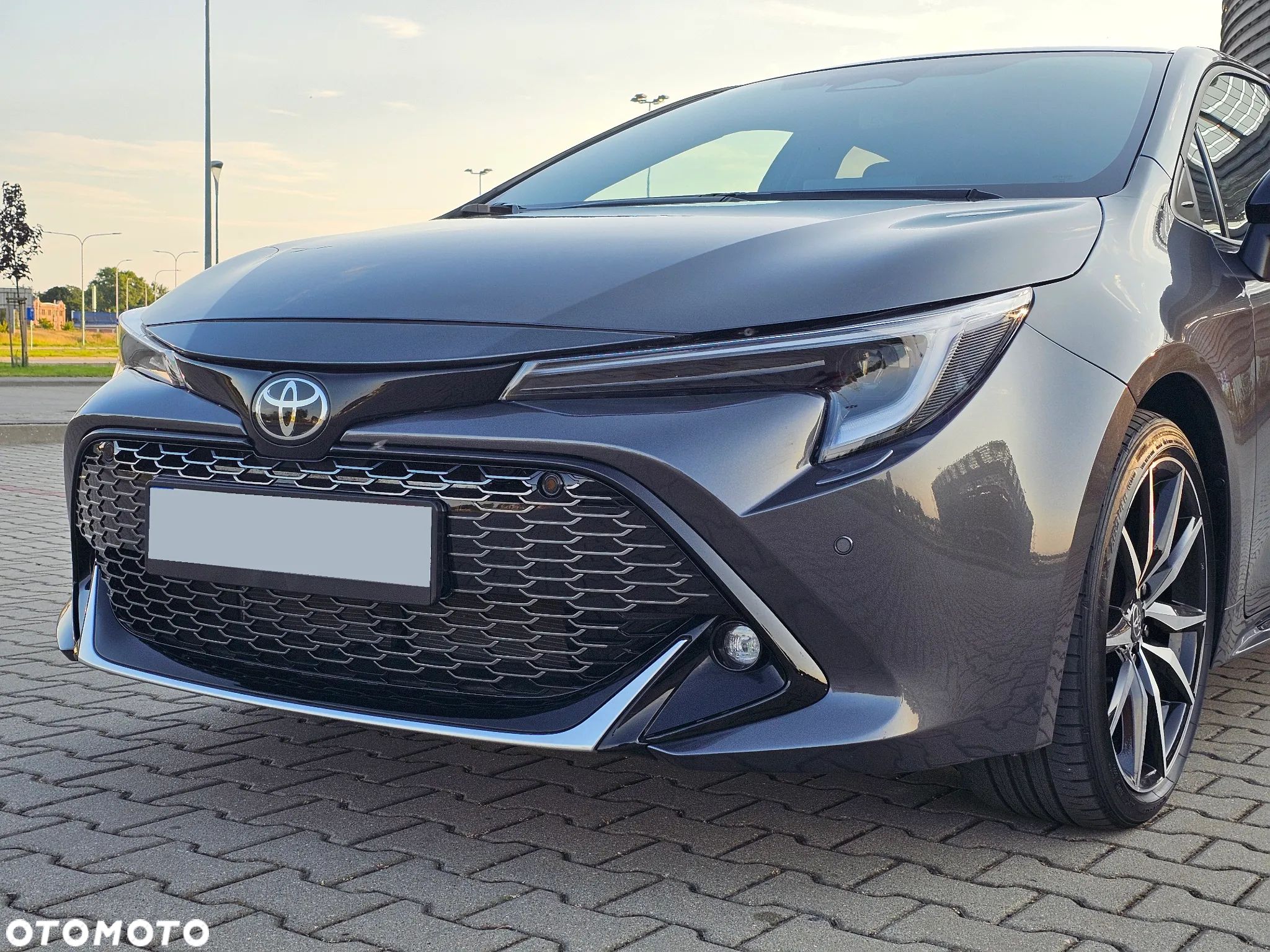 Toyota Corolla 1.8 Hybrid GPF GR Sport - 1