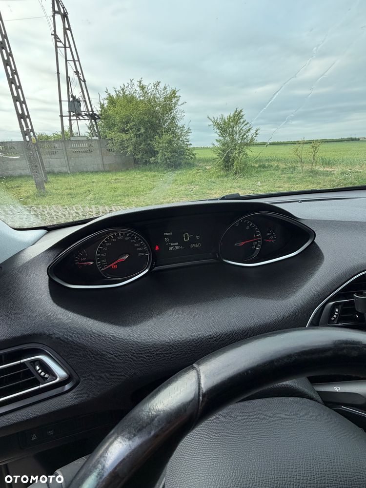 Peugeot 308 - 11