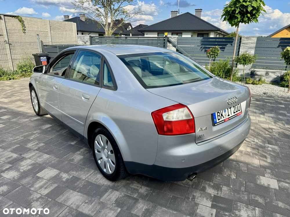 Audi A4 Limousine - 2