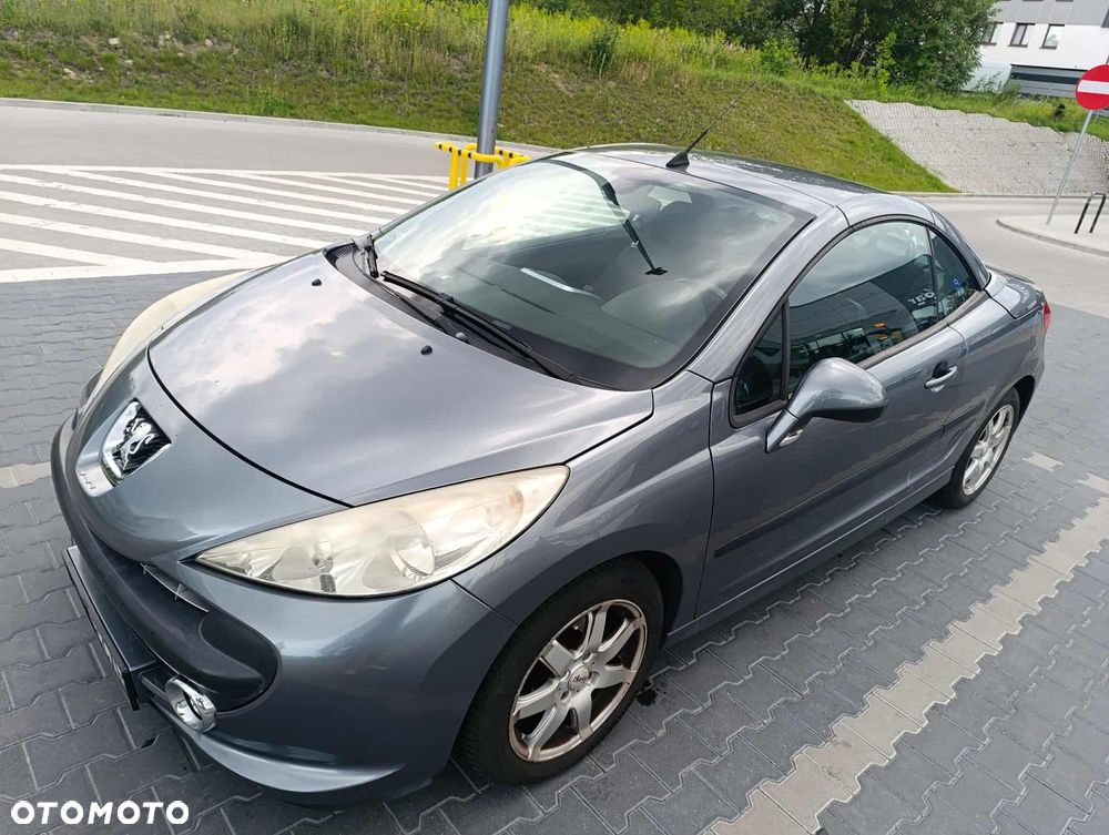 Peugeot 207 CC - 1