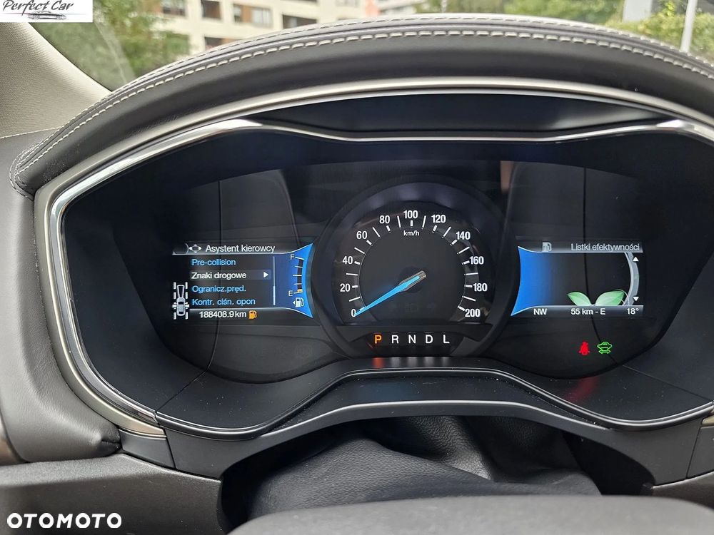 Ford Mondeo 2.0 Hybrid Vignale Plus - 23