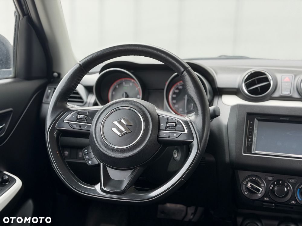 Suzuki Swift - 12