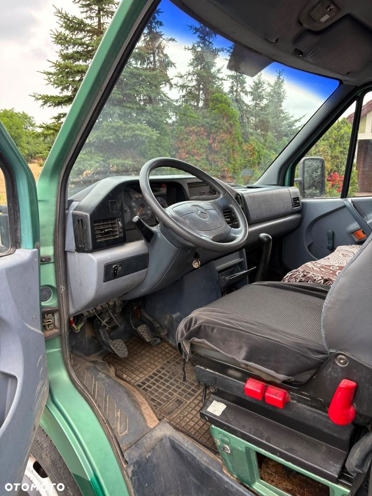 Mercedes-Benz Sprinter - 10