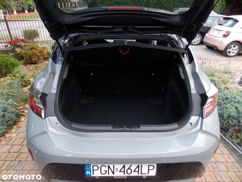 Toyota Corolla 1.8 Hybrid GPF Executive - 6
