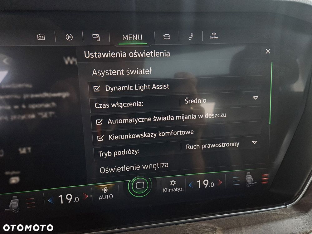 Volkswagen Touareg - 21