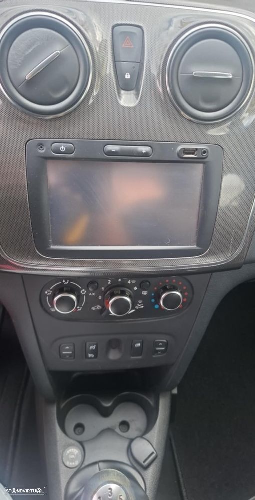 Dacia Sandero 0.9 TCe Stepway - 15