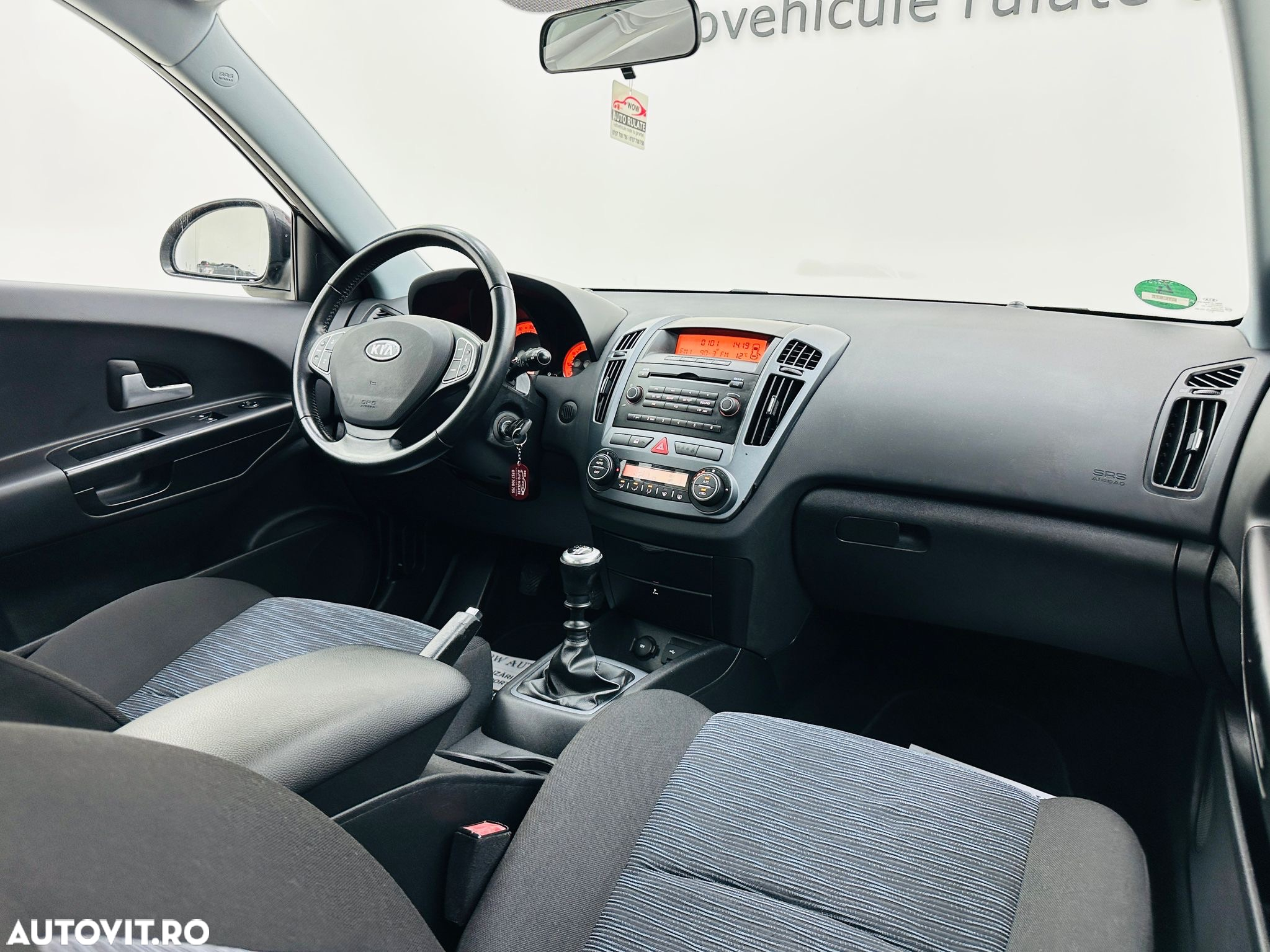 Kia Ceed - 27