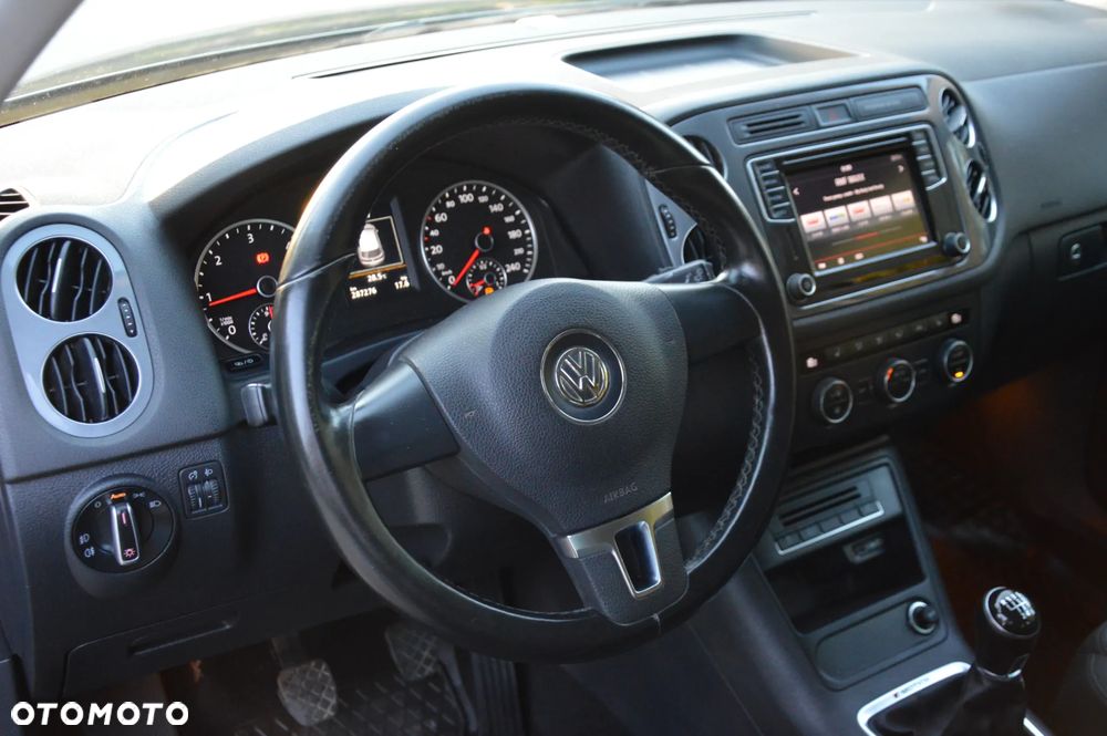 Volkswagen Tiguan 2.0 TDI SCR 4MOTION BlueMotion Technology Sport & Style - 10
