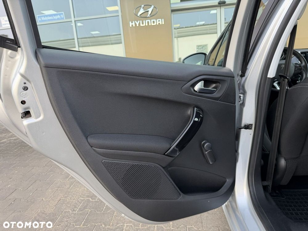 Peugeot 208 1.2 PureTech GPF Active S&S - 32