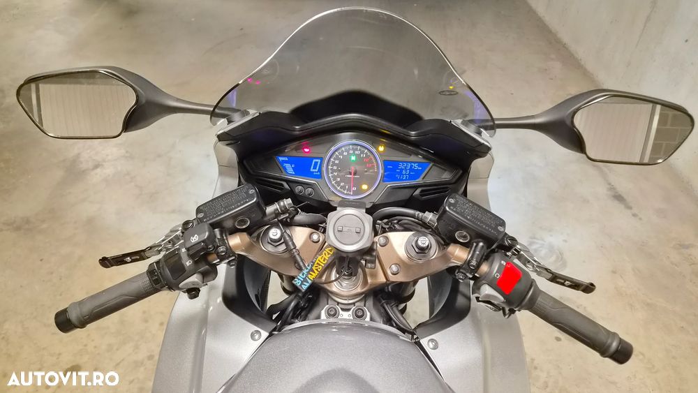 Honda VFR 800F V-Tec - 6