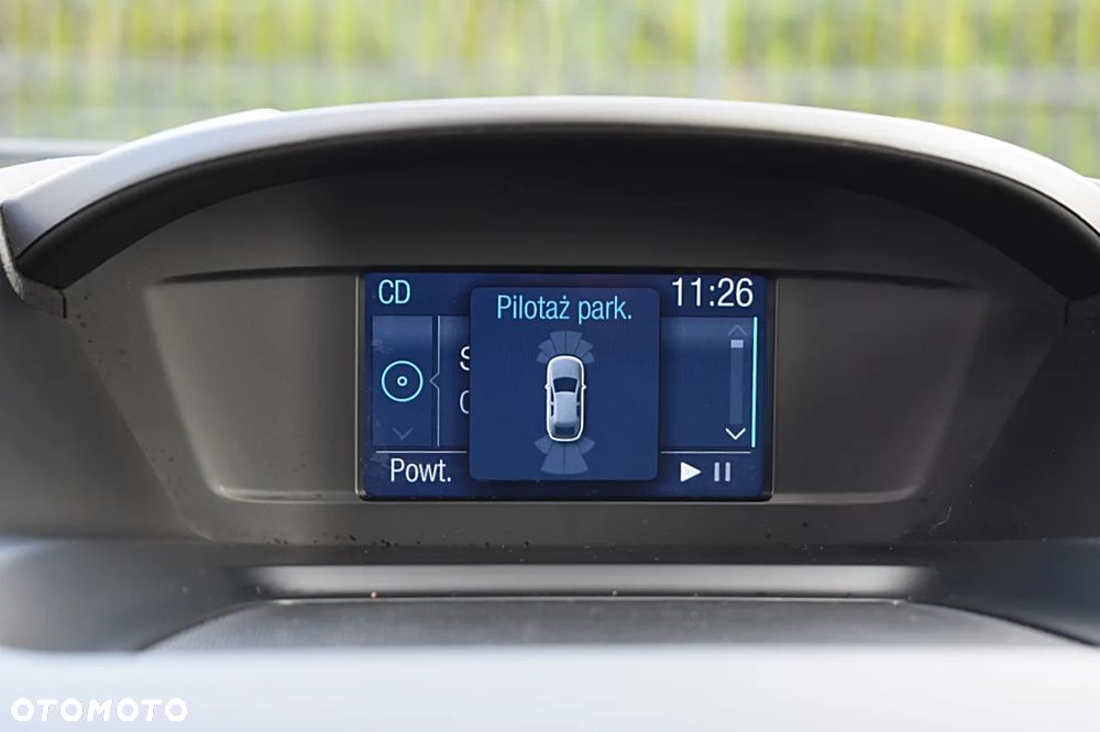 Ford Kuga 2.0 TDCi 2x4 SYNC - 26
