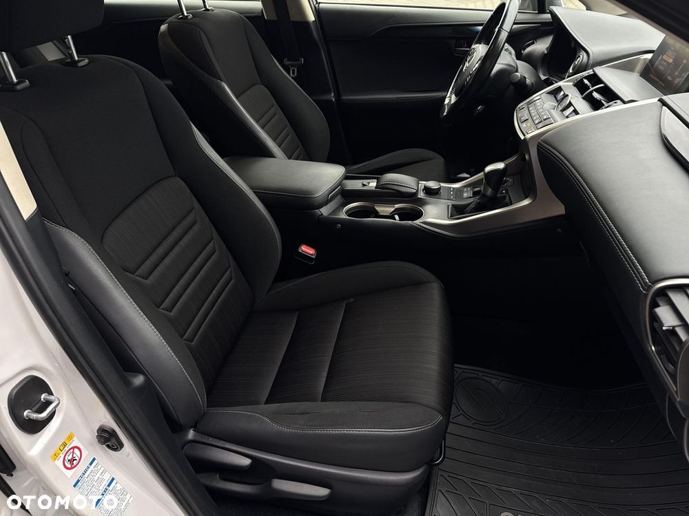 Lexus NX 300h Comfort AWD - 14