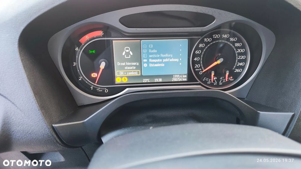 Ford Galaxy 2.2 TDCi DPF Titanium - 12
