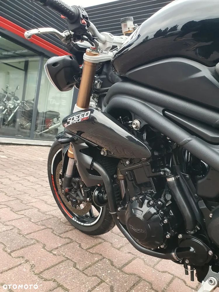 Triumph Speed Triple - 12