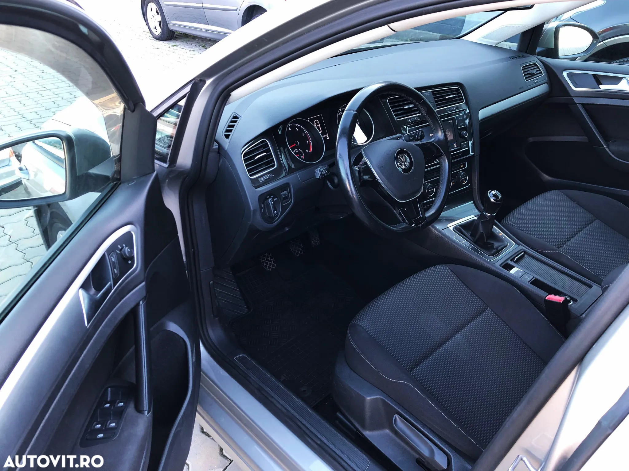 Volkswagen Golf 1.0 TSI Comfortline - 13