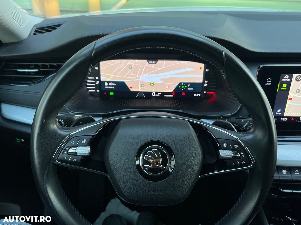 Skoda Octavia 2.0 TDI DSG Tour - 26