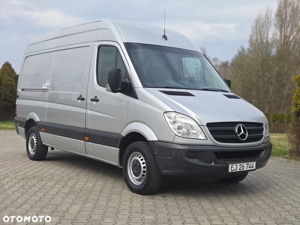 Mercedes-Benz Sprinter - 7
